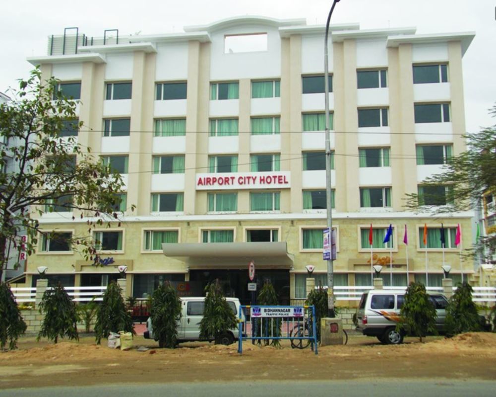 כלכותה Airport City Hotel מראה חיצוני תמונה